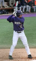 BYU Edges Huskies, 4-2