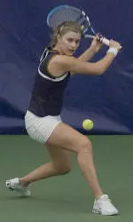 Ducks Win 5-2 Over Huskies in Women's Tennis
