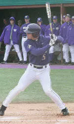 Lentz Homers Twice As UW Beats Zags, 8-6