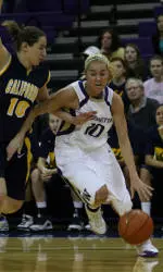 Women's Hoops To Take On Northwest Rival Oregon