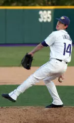 UW Wraps Up Non-Conference Slate At Pacific