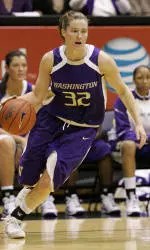 Huskies Fall To Oregon, 77-55