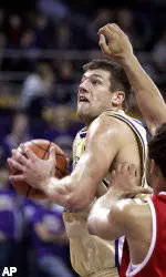 Washington Overpowers Cornell, 87-71