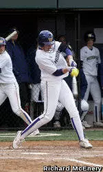 Big Fourth Inning Powers UW Over Beavers