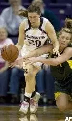 Huskies Come Back, Hold On For 61-60 Win Over Oregon