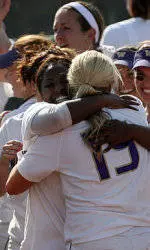 Huskies Shutout Georgia To Advance To Super Regional