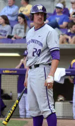 Huskies Fall Short In 7-5 Loss At No. 8 LSU