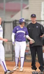 No. 5/6 Huskies Survive First Extra Inning Game