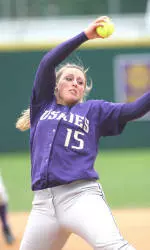 Huskies Split With #1 UCLA