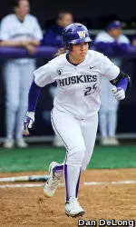 Williams Homers In Eighth As Dawgs Even Series