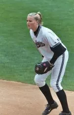 Softball Hosts Oregon Schools This Weekend