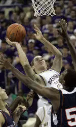 Huskies Top Pepperdine In Shootout