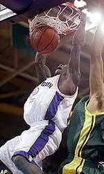 Huskies Earn Big Pac-10 Win Over Oregon