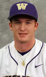 SDSU Fends Off UW Rally For 10-9 Win