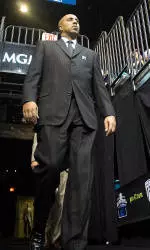 Unleashed: Huskies' AD On Romar - He's Pretty Special