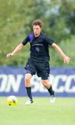 Tucker-Gangnes Scores Twice To Lift Huskies