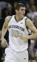 Huskies Fall to Beavers, 73-65