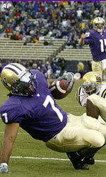 Huskies Fall To Bruins In Final Seconds