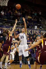 Huskies Steamroll Pilots In WBI Opener