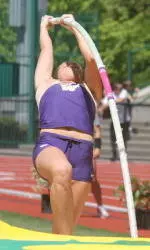 Alaka Defends Pac-12 Sprint Title As Huskies Close Strong