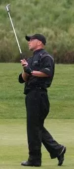 UW Maintains Lead In Rainy Round Three at NCAAs