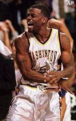 Men's Hoops Squad Squeaks Past Washington St. In OT