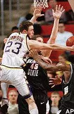 Second-Ranked Arizona Up Next for UW Men's Basketball Team