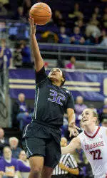 Davis Gets Milestone, But Dawgs Fall At Utah