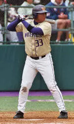 Huskies Fall To Stanford, 8-6