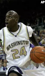 Huskies Ease Past Vandals, 87-66