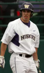 Huskies Fall To Washington State, 11-6