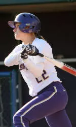 No. 1 Huskies Sweep Two Games At Hawaii Invitational