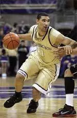 Tickets Remain for Holiday Men's Basketball Games