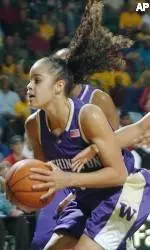 Huskies Fall for First Time this Season Against No. 5 Baylor, 81-74