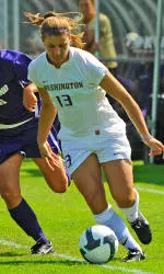 Huskies Extend Unbeaten Streak to Six Games With 1-0 Win