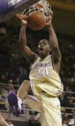 UW Plays at ASU Thursday and at No. 2 Arizona Saturday