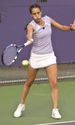 Huskies Look To Continue Hot Start At Home