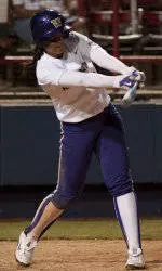 Huskies Drop WCWS Opener To Georgia, 6-3