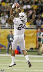 Price Does Everything -- Except Win Wild Alamo Bowl