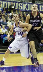 Huskies Drop Heartbreaker In Arizona, 61-58