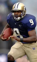 Huskies Sign Free Agent Contracts