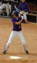 Huskies Split Pair of Games in Fullerton