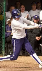 Huskies Advance To Super Regional With 2-1 Walk-Off Win