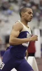 Taiwo Wraps Historic Hep While Dawgs Close Classic