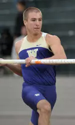 Alaka, Peterson Lead Dawgs At Pepsi Team Invite