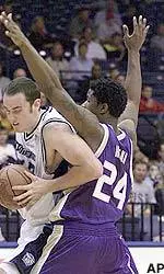 Huskies Roll Past San Diego, 98-94