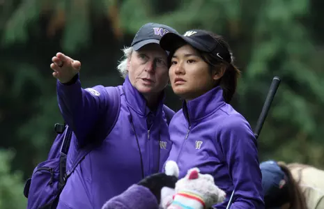 Mary Lou Mulflur and Ying Luo during the second round of the 2012 Edean Ihlanfel