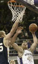 Huskies Drop Close One To Bobcats