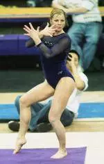 UW Gymnasts Finish Fifth at North Central Regional