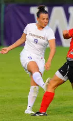 Wild Finish Results In 1-1 Draw For Women's Soccer